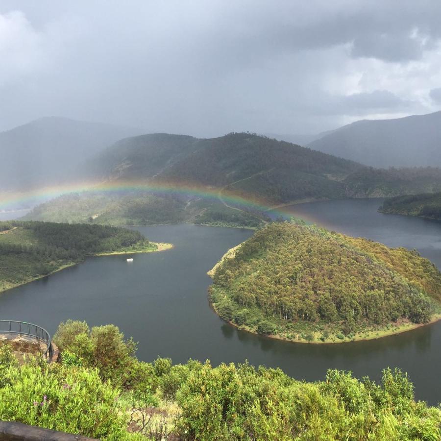 Caserio De Ovejuela Esterno foto