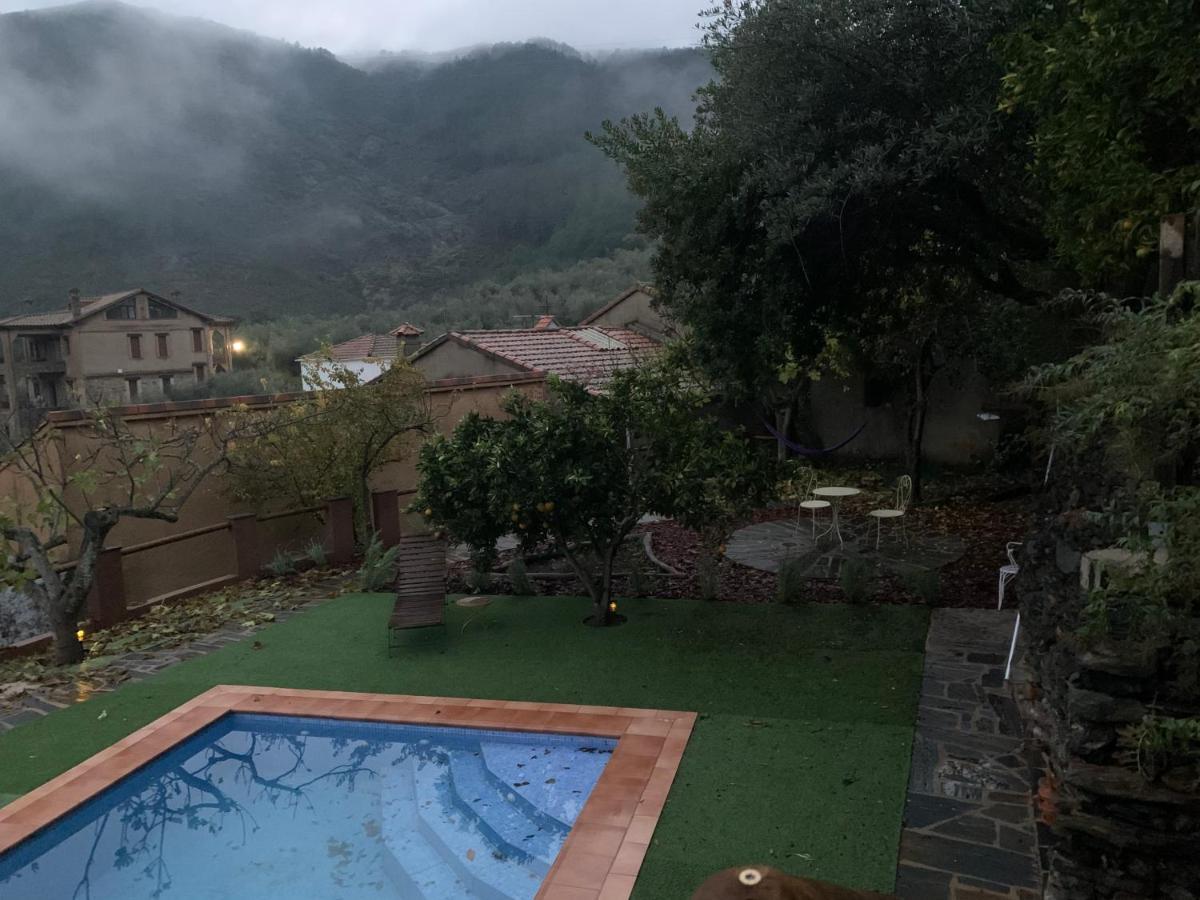 Caserio De Ovejuela Esterno foto