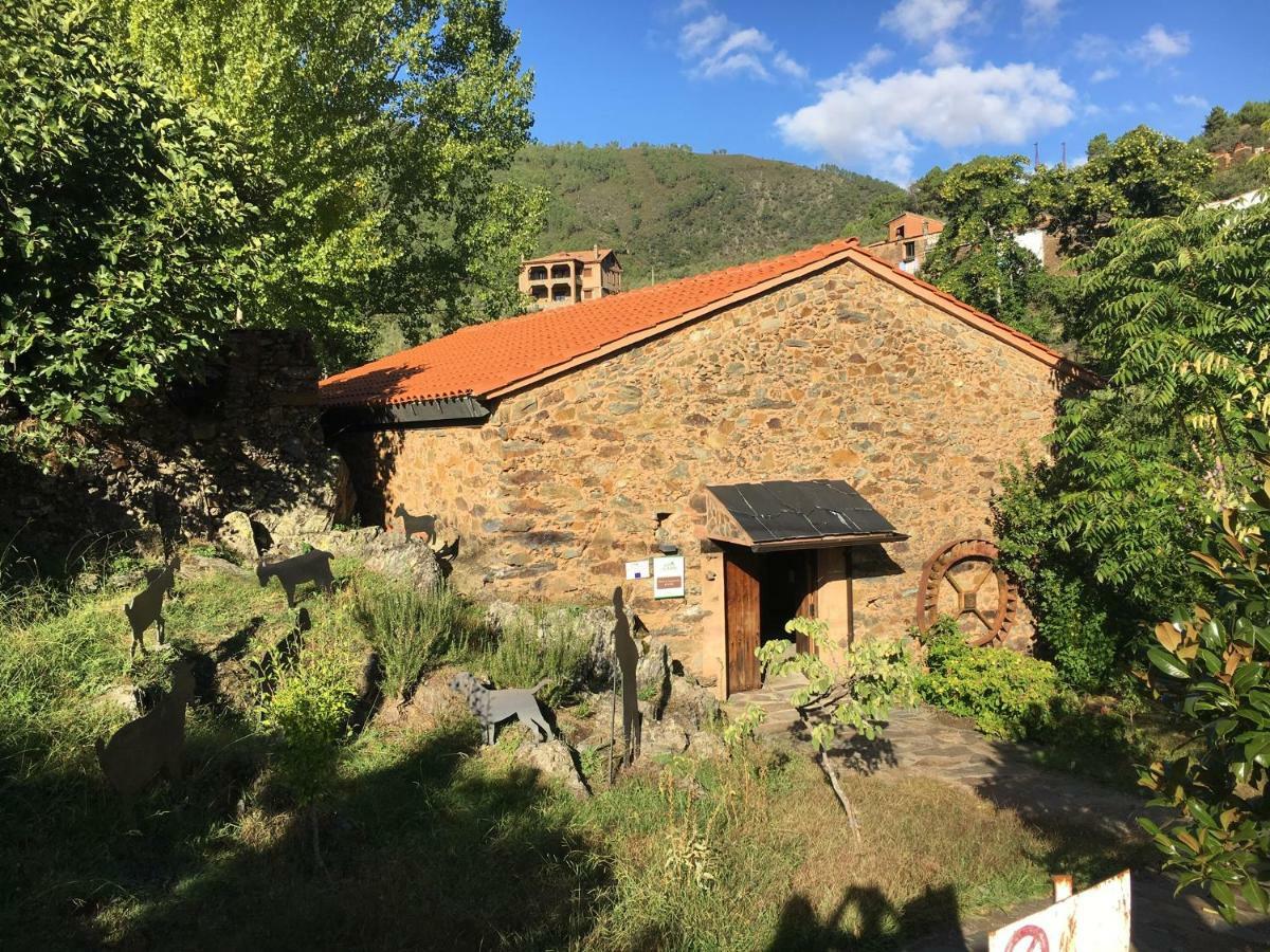 Caserio De Ovejuela Esterno foto